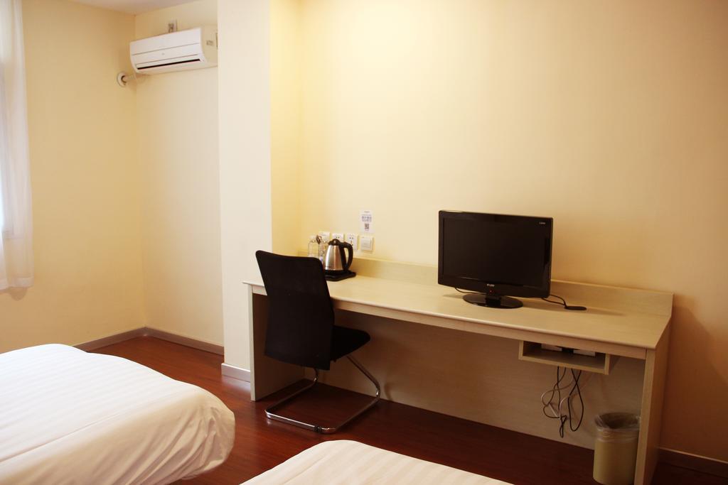 Hanting Express Wuxi Xihu Road Уси Номер фото